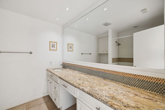 8926 Wexford St, San Antonio, TX 78217