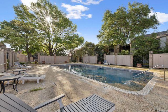 8926 Wexford St, San Antonio, TX 78217