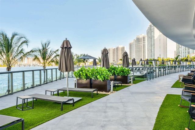 3250 NE 188th St 404, Aventura, FL 33180