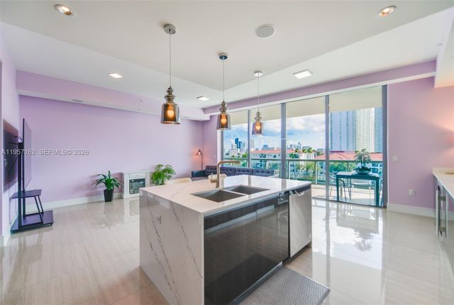 3250 NE 188th St 404, Aventura, FL 33180