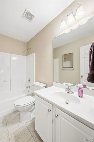 24 Summit Pointe Court 4A, St Charles, MO 63301