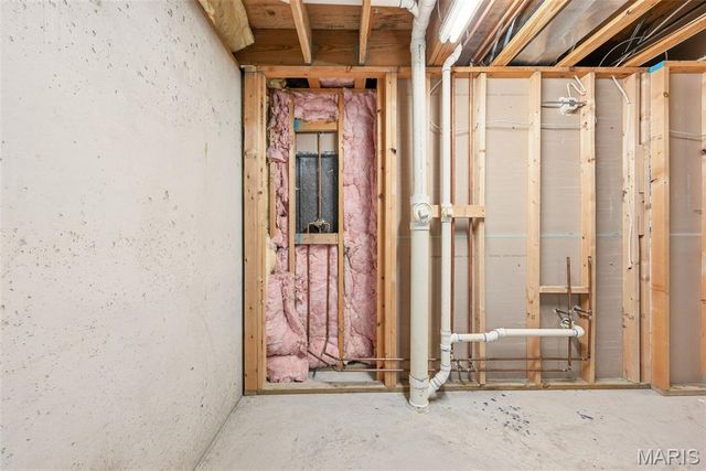 24 Summit Pointe Court 4A, St Charles, MO 63301