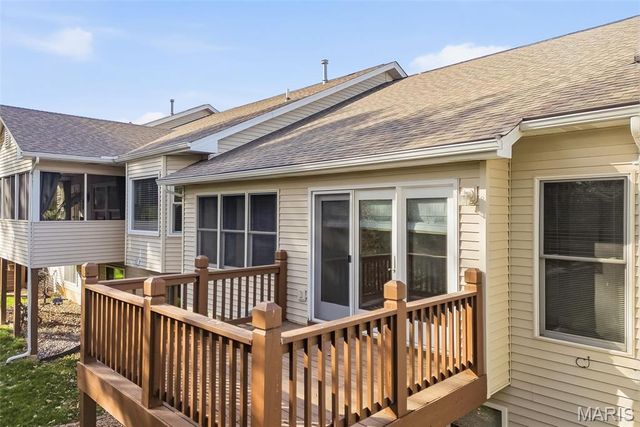 24 Summit Pointe Court 4A, St Charles, MO 63301