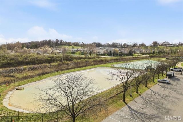 24 Summit Pointe Court 4A, St Charles, MO 63301