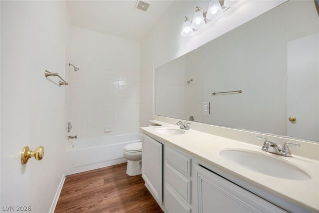 2568 Golden Bay Court, Henderson, NV 89052