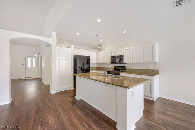 2568 Golden Bay Court, Henderson, NV 89052