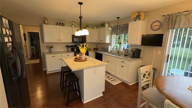 39 Carrie Marie Lane, Parma, NY 14468