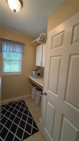 39 Carrie Marie Lane, Parma, NY 14468