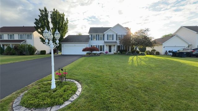 39 Carrie Marie Lane, Parma, NY 14468
