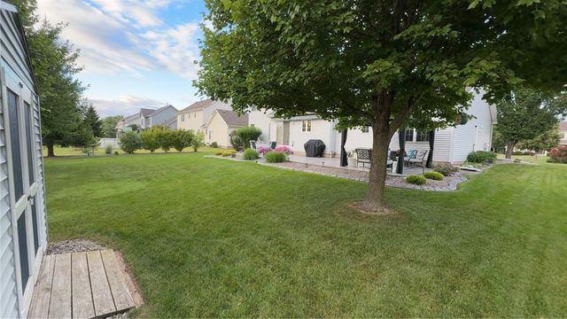 39 Carrie Marie Lane, Parma, NY 14468
