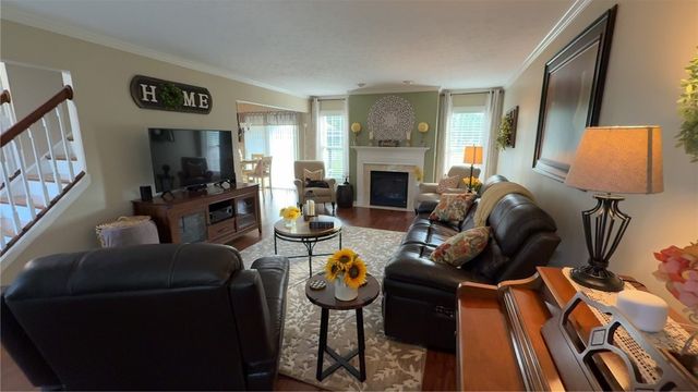 39 Carrie Marie Lane, Parma, NY 14468