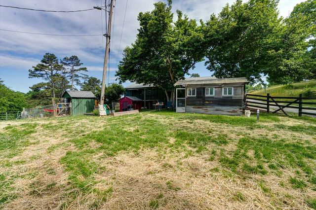 15926 Poole Road, Sale Creek, TN 37373