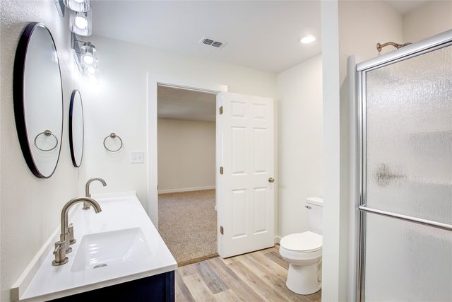 946 Jefferson Street E, Sulphur Springs, TX 75482