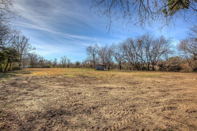 946 Jefferson Street E, Sulphur Springs, TX 75482