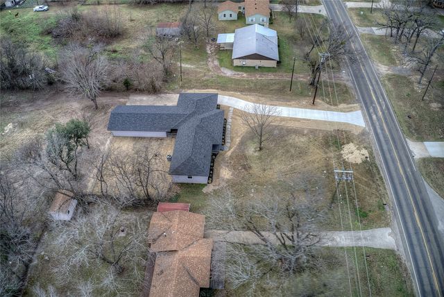 946 Jefferson Street E, Sulphur Springs, TX 75482