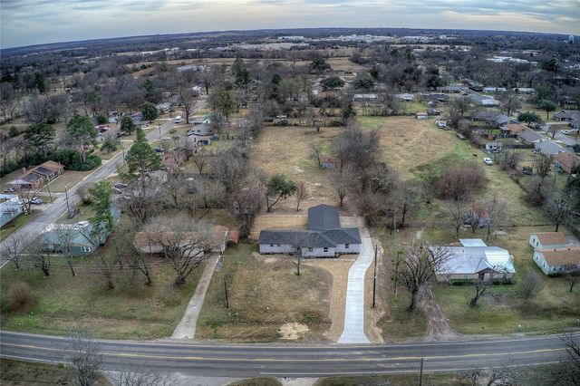 946 Jefferson Street E, Sulphur Springs, TX 75482