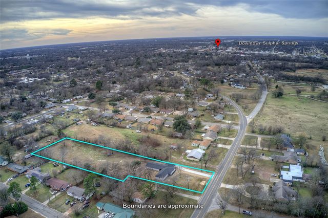 946 Jefferson Street E, Sulphur Springs, TX 75482