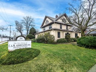 34 Forest Ave Ste 2 3, Glen Cove, NY 11542