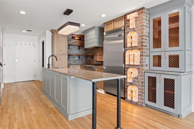 1208 E KENNEDY BOULEVARD 520, Tampa, FL 33602