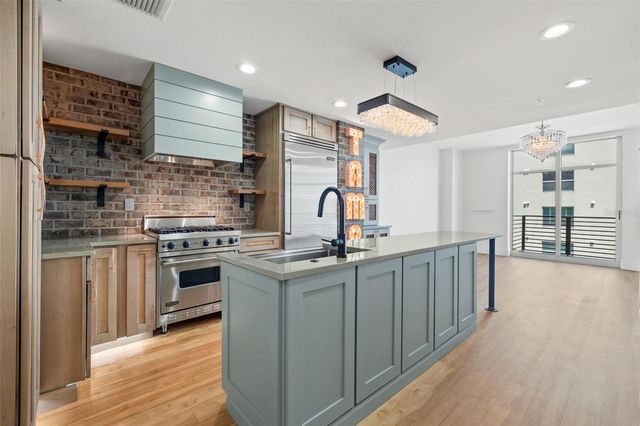 1208 E KENNEDY BOULEVARD 520, Tampa, FL 33602