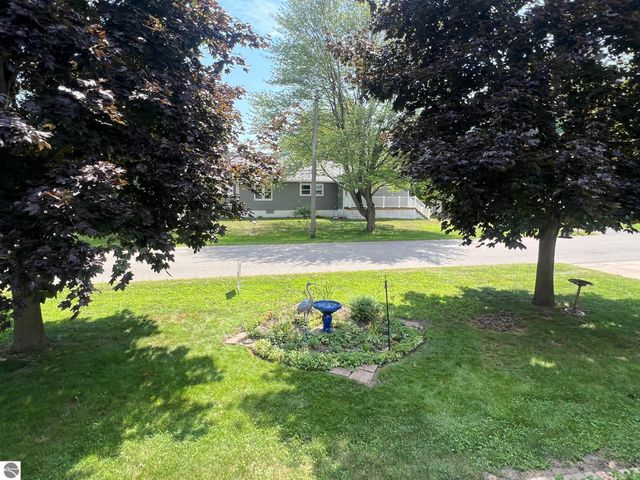 200 W Franklin Street, East Tawas, MI 48730