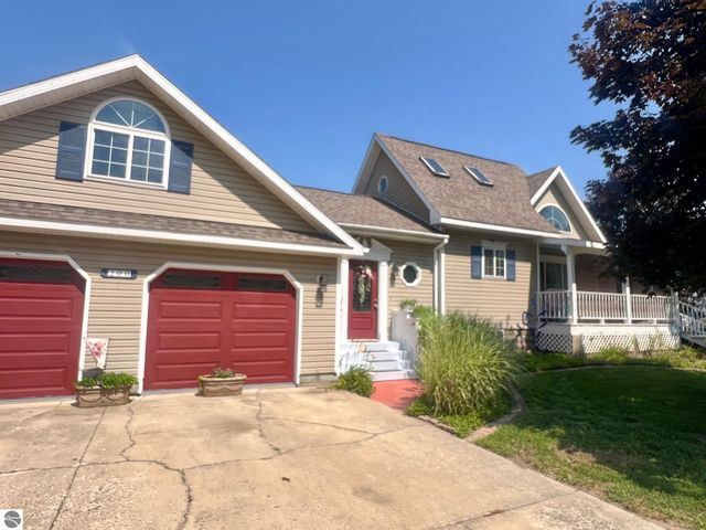 200 W Franklin Street, East Tawas, MI 48730