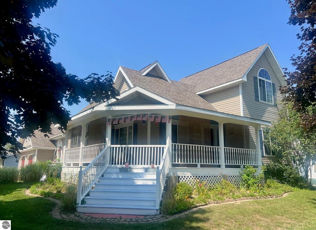 200 W Franklin Street, East Tawas, MI 48730
