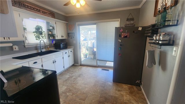 237 7th Street NW, New Philadelphia, OH 44663