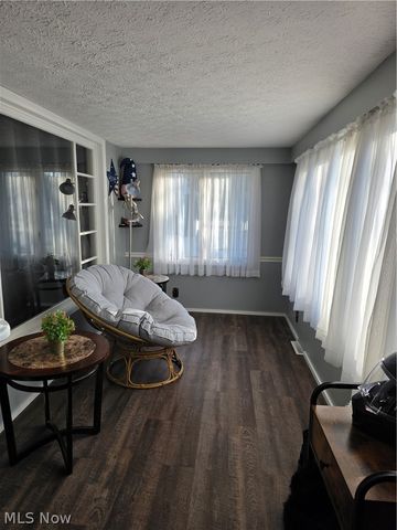 237 7th Street NW, New Philadelphia, OH 44663