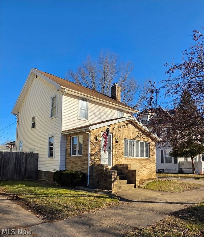 237 7th Street NW, New Philadelphia, OH 44663