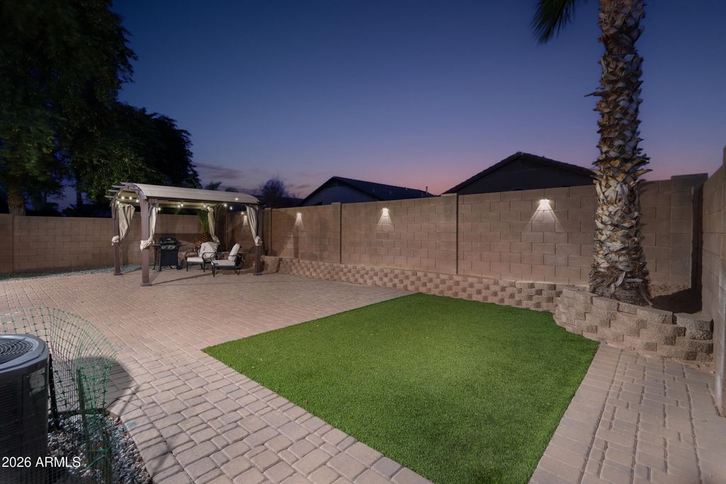 42539 W BUNKER Drive, Maricopa, AZ 85138 — photo 2