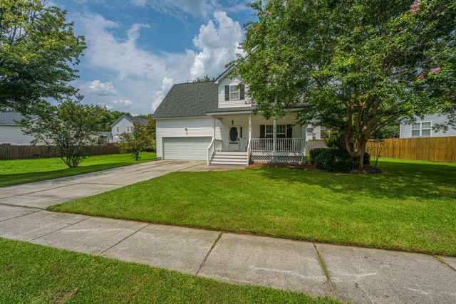 138 Hanahan Plantation Circle, Hanahan, SC 29410