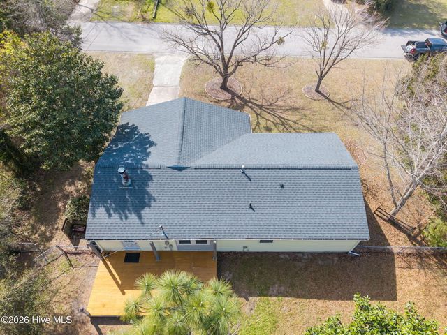 155 Freshwater Drive, Hubert, NC 28539