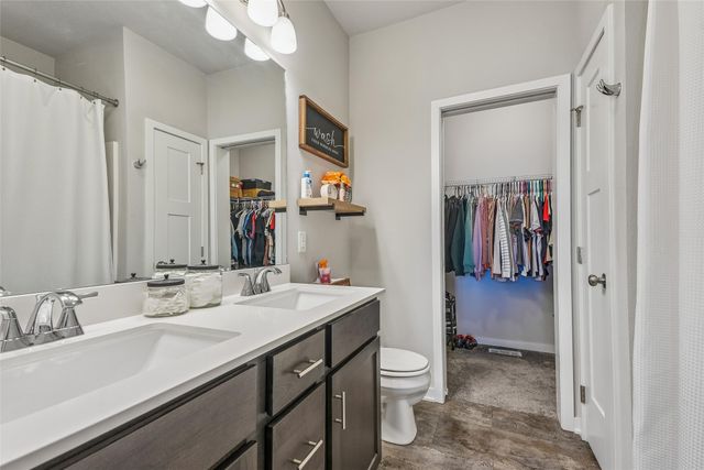 426 1st Street NW, Bondurant, IA 50035