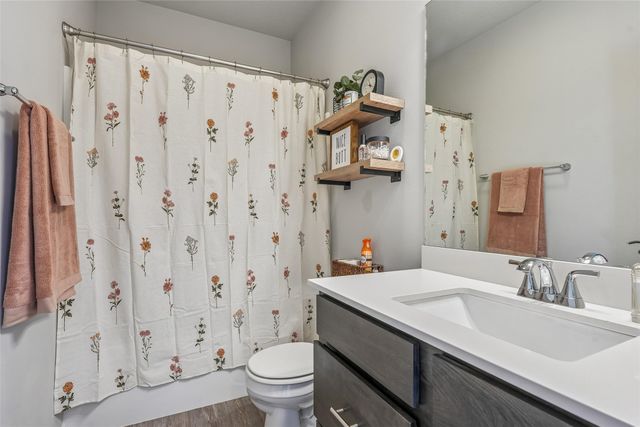 426 1st Street NW, Bondurant, IA 50035