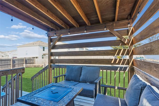 426 1st Street NW, Bondurant, IA 50035