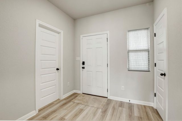 13117 Alamito Creek TRL, Manor, TX 78653