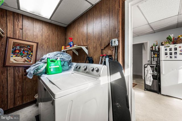 106 N VALLEY RD, Paoli, PA 19301