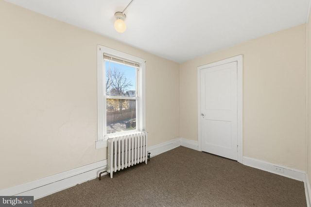 106 N VALLEY RD, Paoli, PA 19301