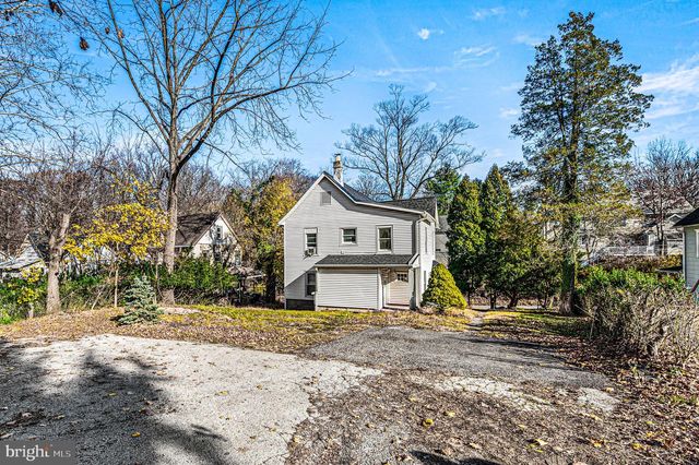 106 N VALLEY RD, Paoli, PA 19301