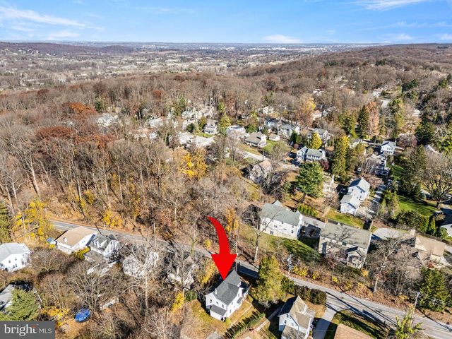 106 N VALLEY RD, Paoli, PA 19301