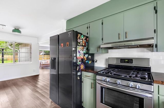 22 Sherwood Street, Dayton, TX 77535