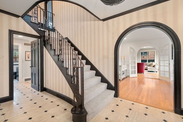 17 Lancaster Rd, Newton, MA 02458