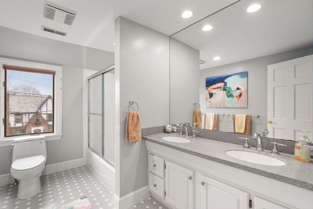 17 Lancaster Rd, Newton, MA 02458