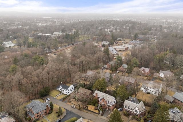 17 Lancaster Rd, Newton, MA 02458