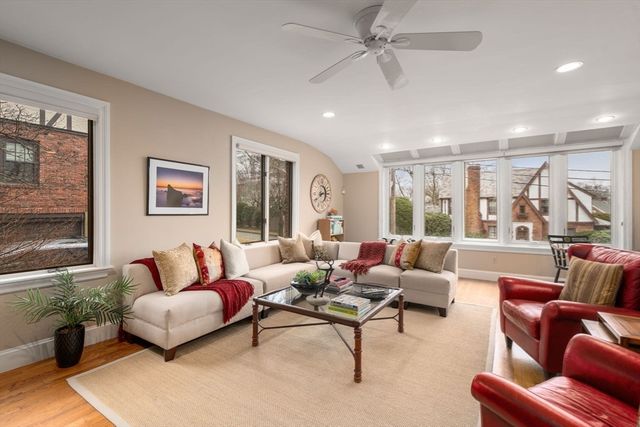 17 Lancaster Rd, Newton, MA 02458