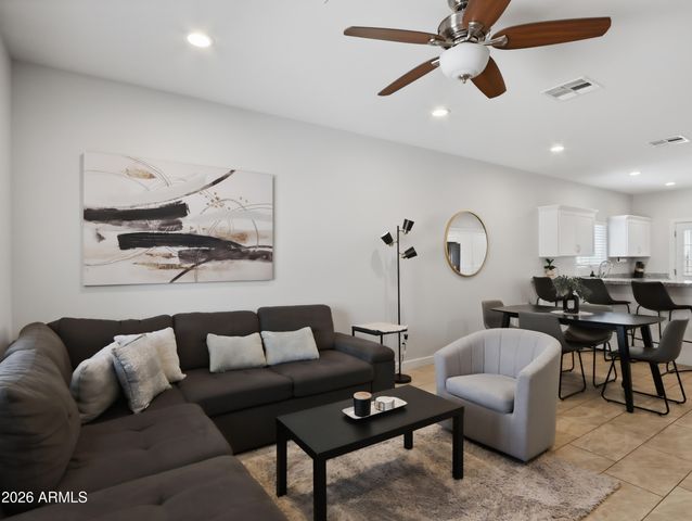 317 E MOUNTAIN VIEW Road, Phoenix, AZ 85020