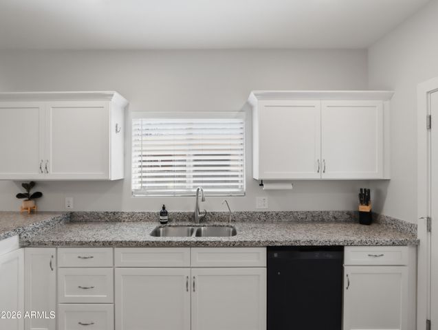 317 E MOUNTAIN VIEW Road, Phoenix, AZ 85020