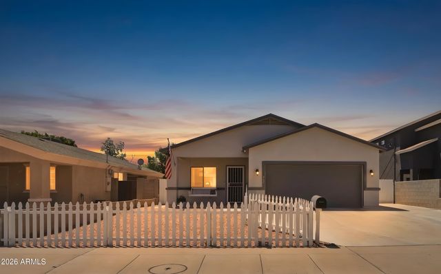 317 E MOUNTAIN VIEW Road, Phoenix, AZ 85020