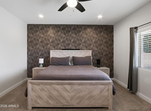 317 E MOUNTAIN VIEW Road, Phoenix, AZ 85020